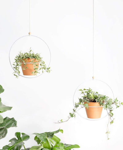 Boho Hanging Planter, Set of 2 Round Metal Plant Hanger with Plastic Plant Pot