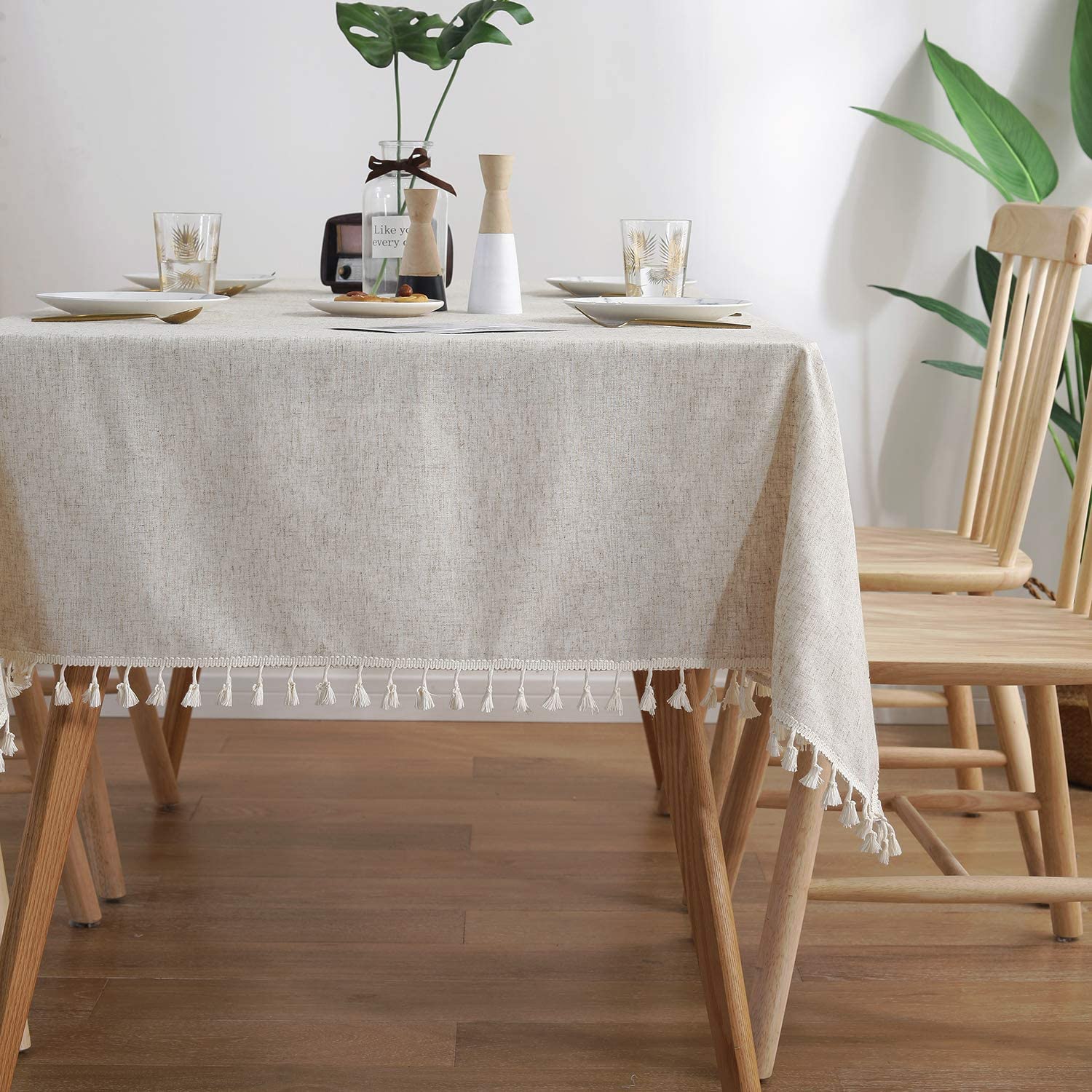 Tablecloth with cotton and linen tassels, (neutral)