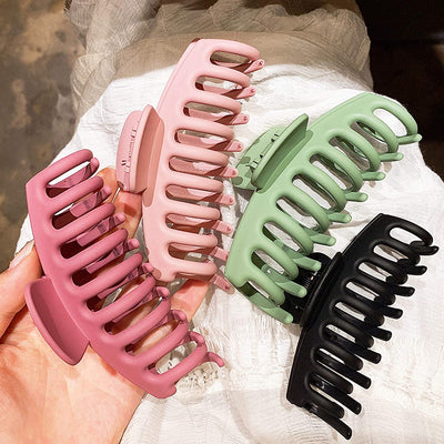 12 large hair clips, 12 colors