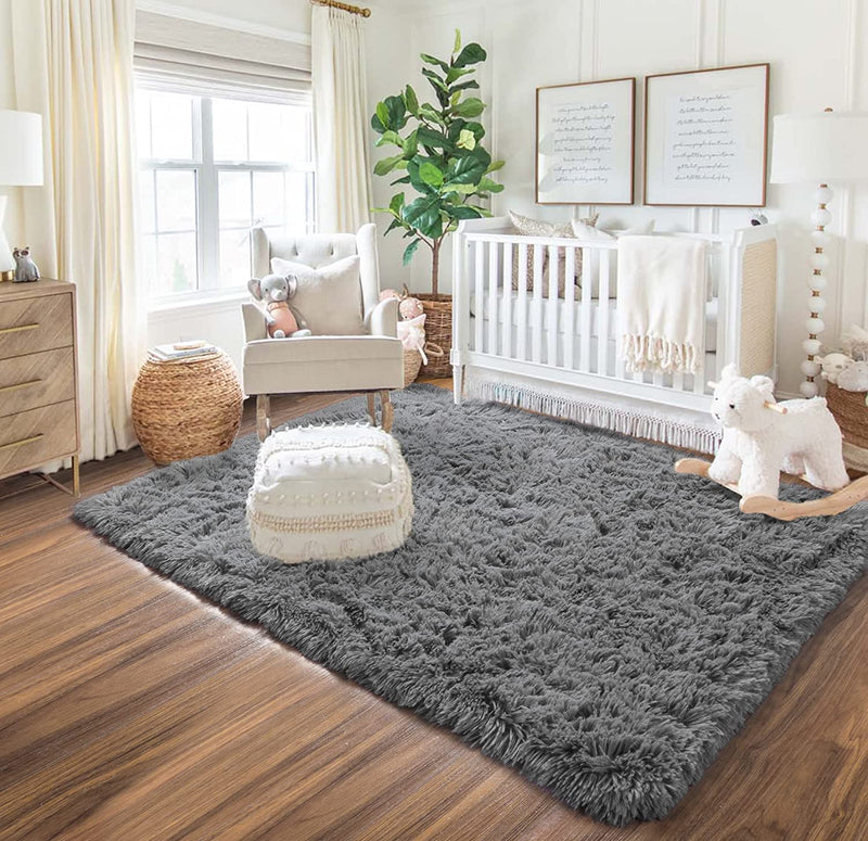 Fluffy Area Rug, 5 x 8, Gray