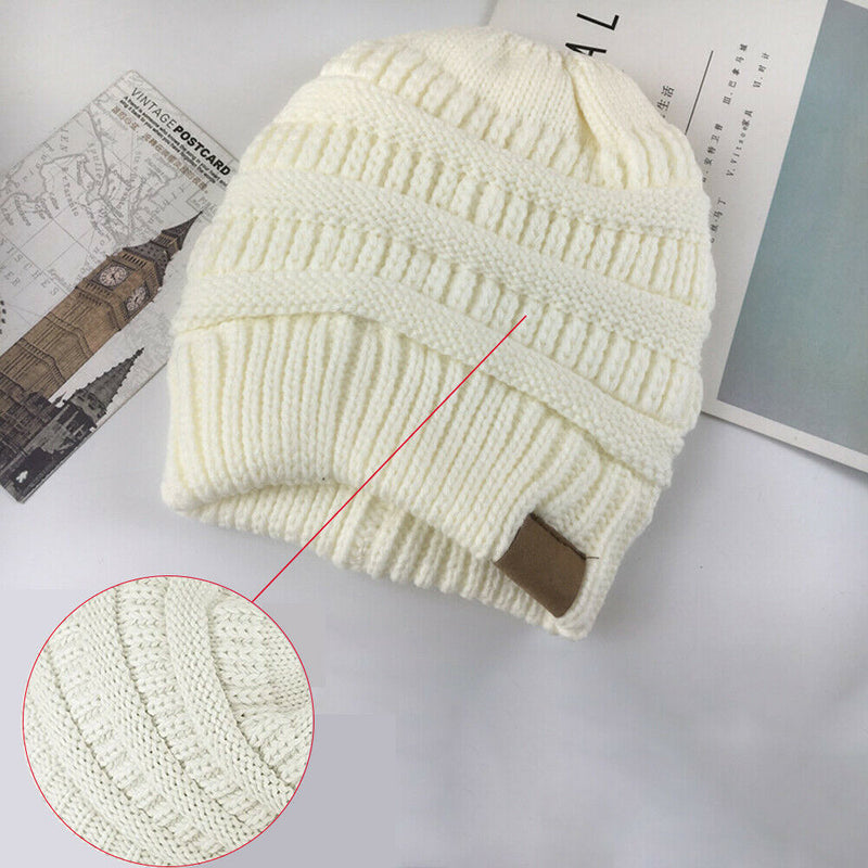 Plain knitted wool hat, warm Colour: White