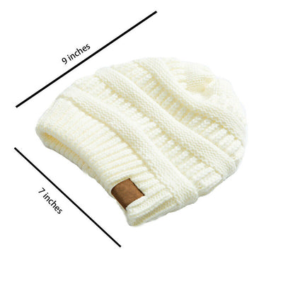 Plain knitted wool hat, warm Colour: White